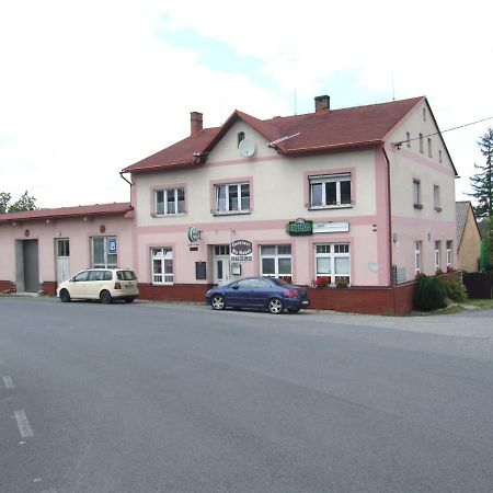 Hostinec Na Navsi Javorník エクステリア 写真
